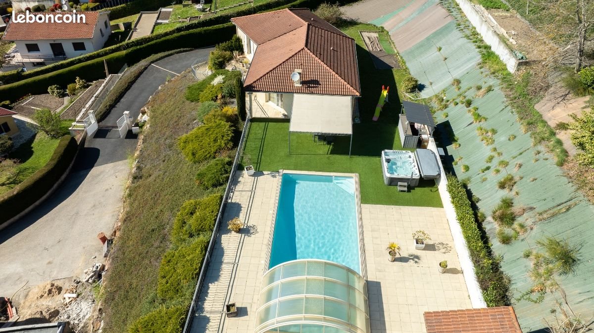 Maison à vendre, 120m², Unieux
