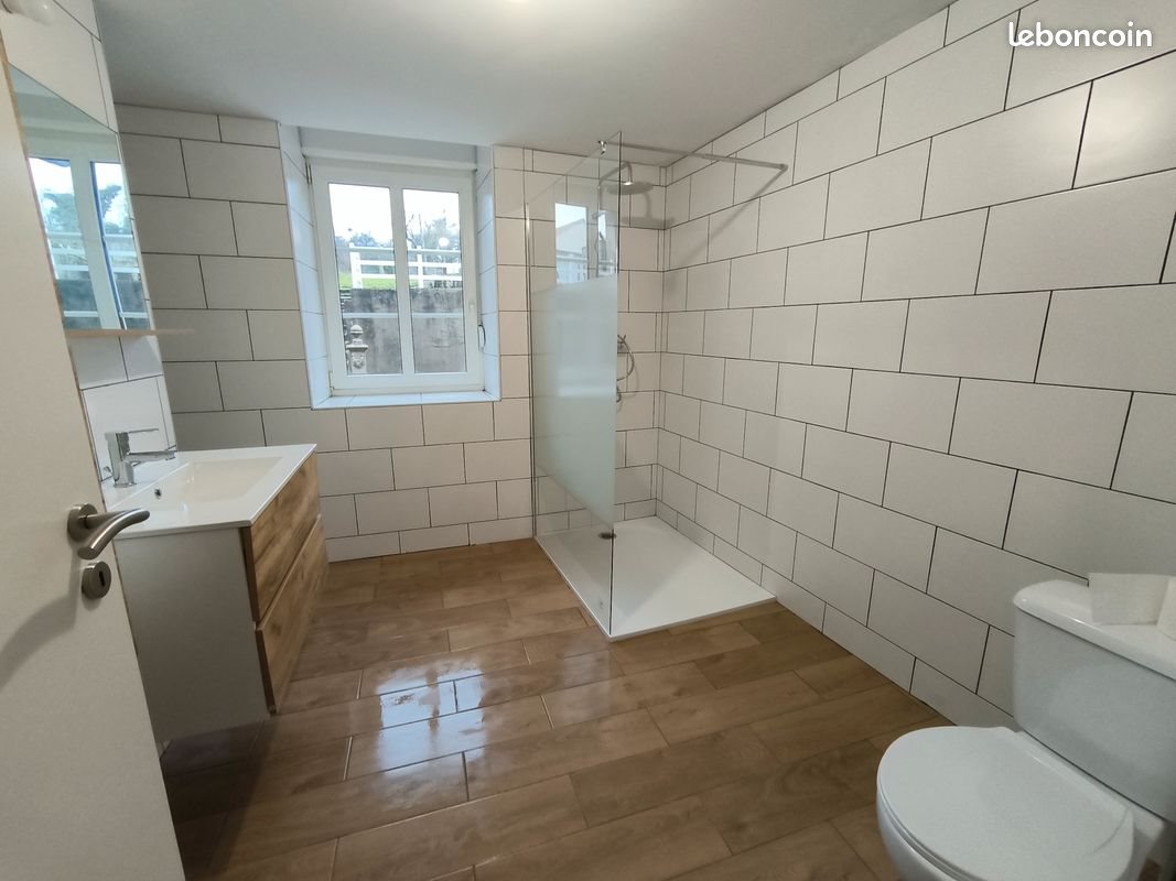 Appartement à louer, 81m², Coume