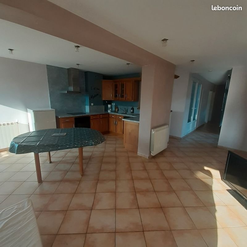 Appartement à louer, 80m², Espalion