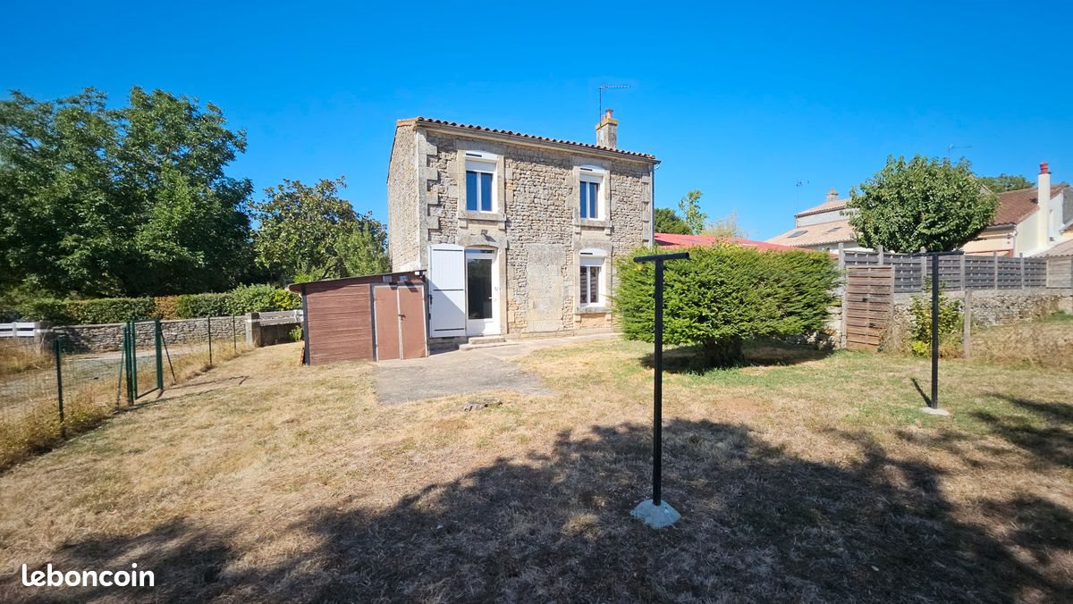 Maison à louer, 66m², Fressines