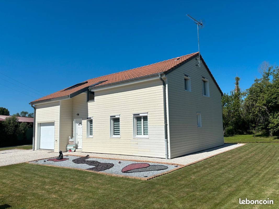 Maison à louer, 127m², Bologne