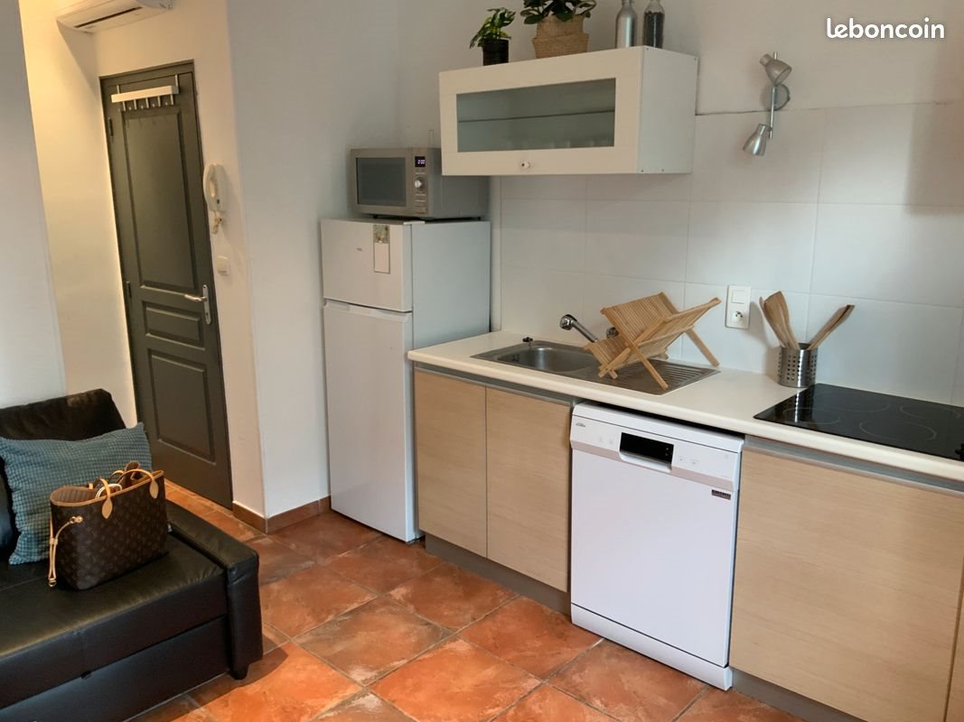 Appartement à louer, 31m², Hyères
