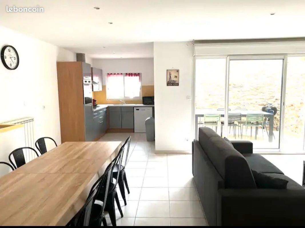 Maison à louer, 125m², Vendres