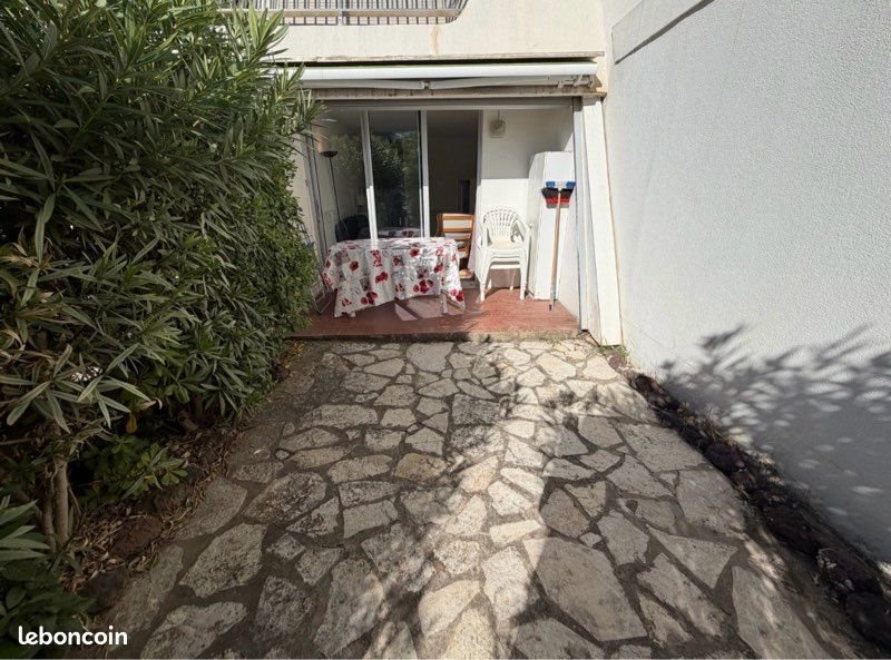 Appartement à louer, 35m², Marseille 8ème
