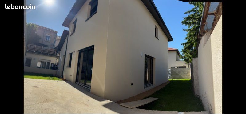 Maison à vendre, 100m², Saint-Clair-de-la-Tour