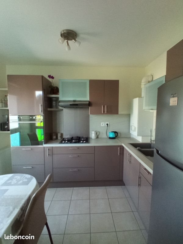 Appartement à louer, 41m², Saint-Priest