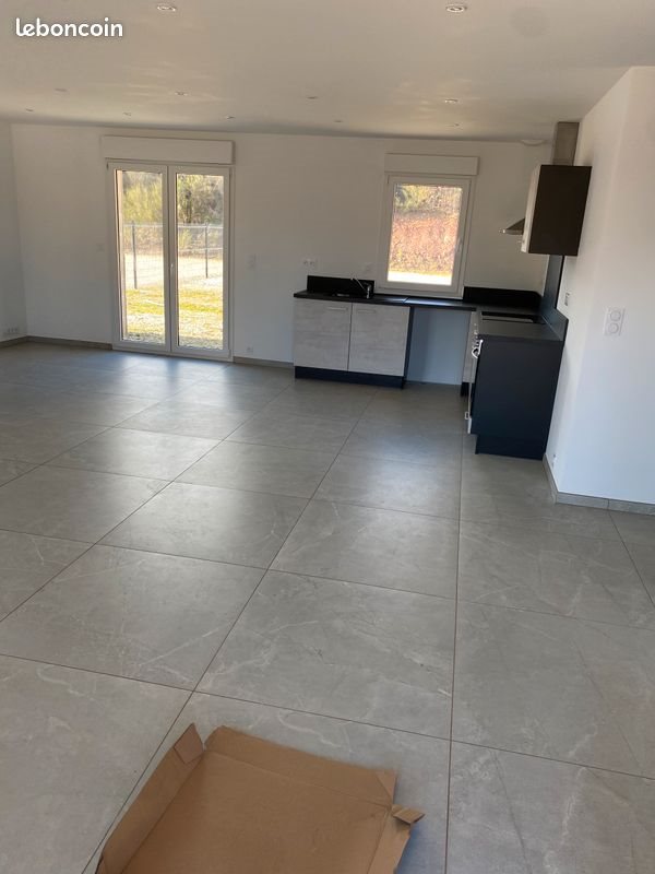 Maison à louer, 110m², Froideconche