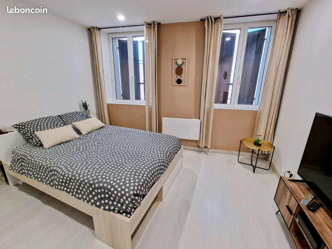 Appartement à louer, 30m², Solliès-Pont
