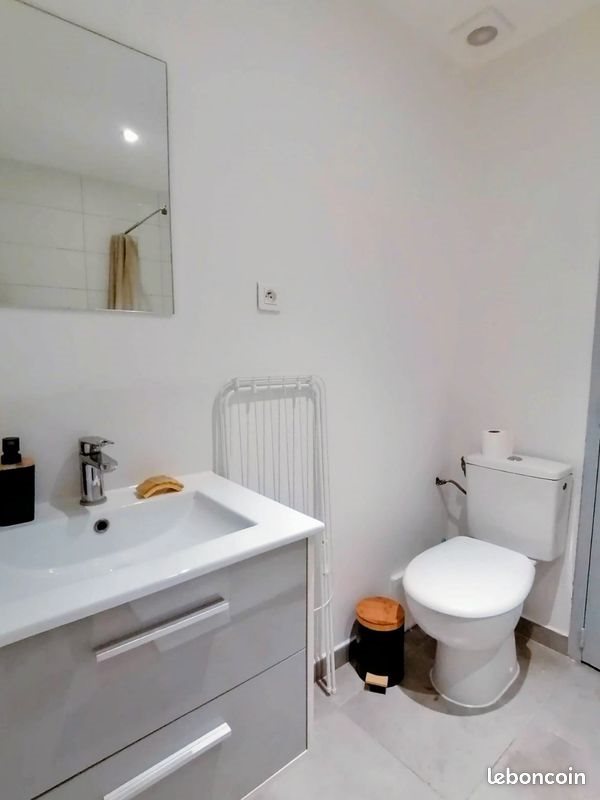 Appartement à louer, 30m², Solliès-Pont