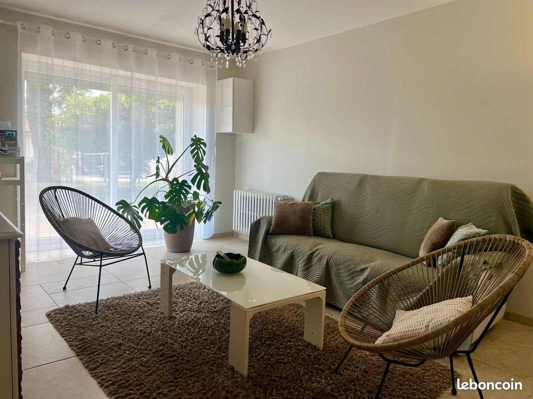 Maison à louer, 140m², Moissieu-sur-Dolon