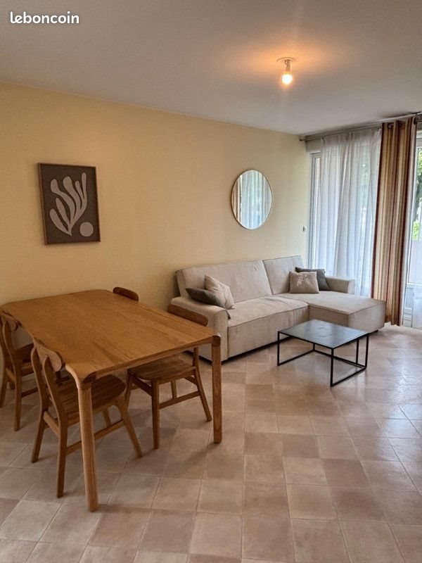 Appartement à louer, 66m², Compiègne