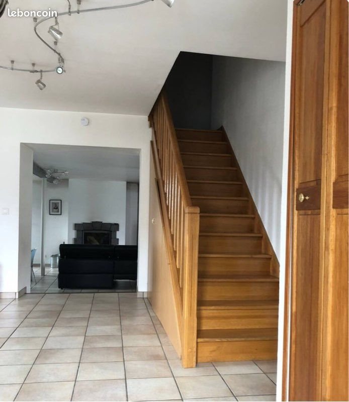 Maison à louer, 220m², Malintrat