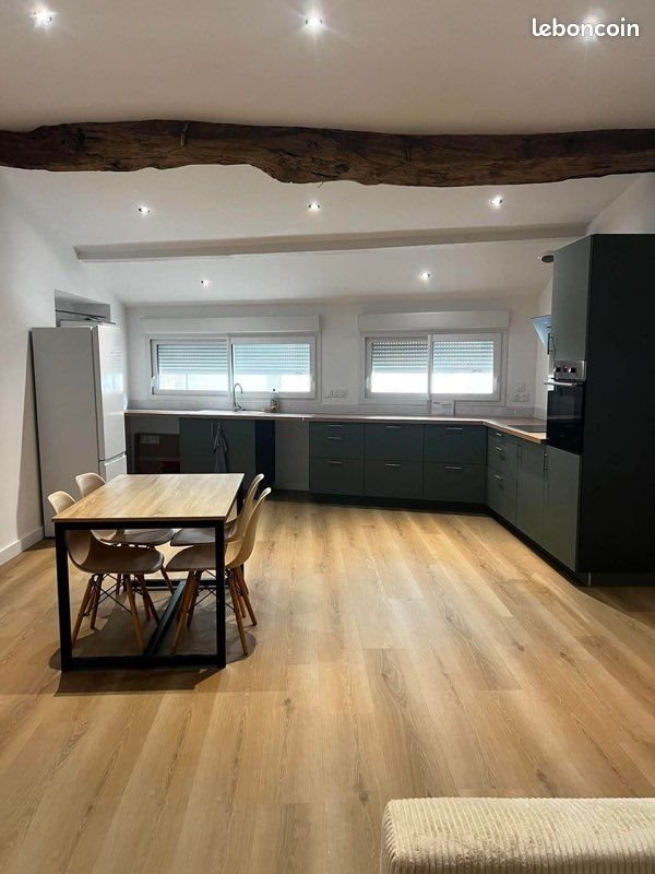 Appartement à louer, 120m², Montlieu-la-Garde