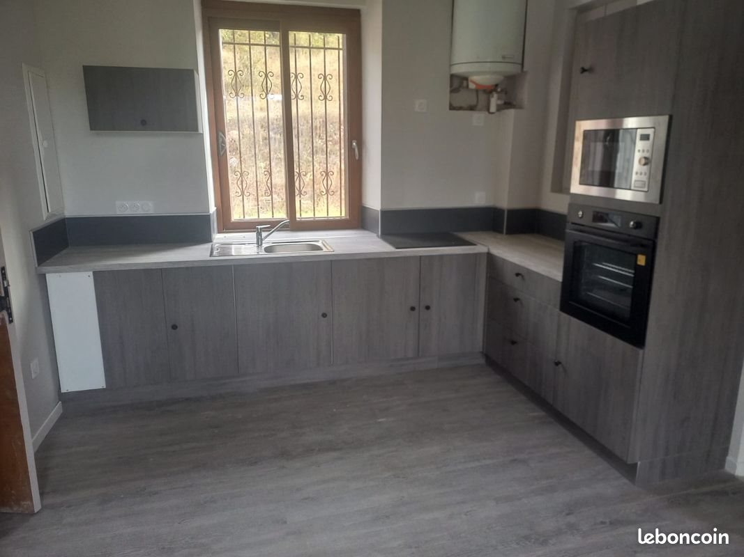 Appartement à louer, 55m², Espalion