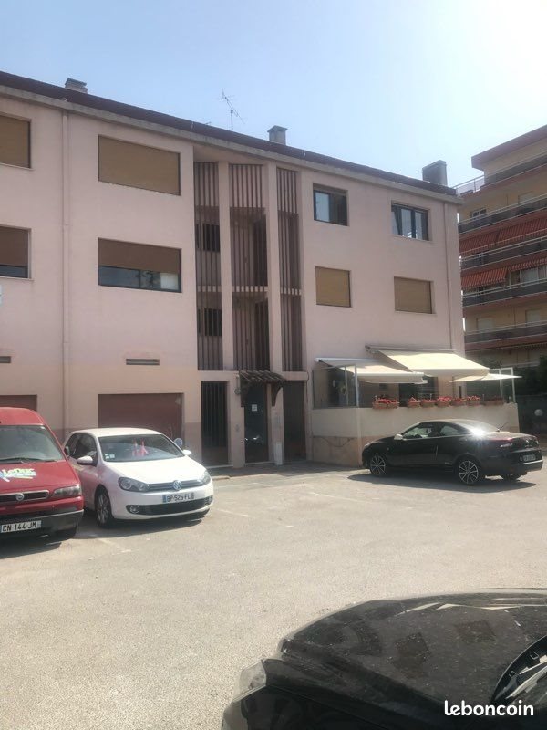 Appartement à vendre, 69m², Fréjus