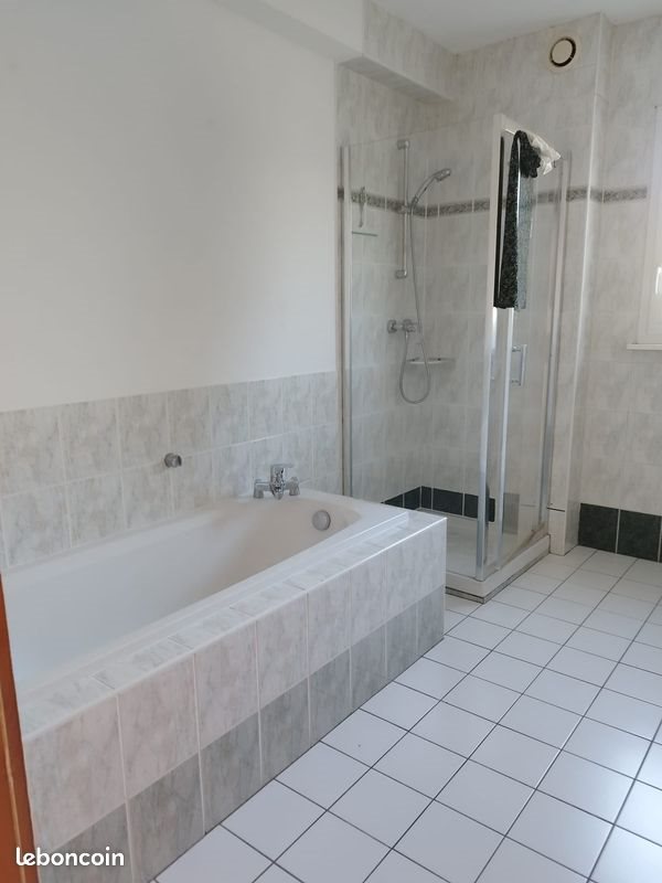 Appartement à louer, 77m², Still