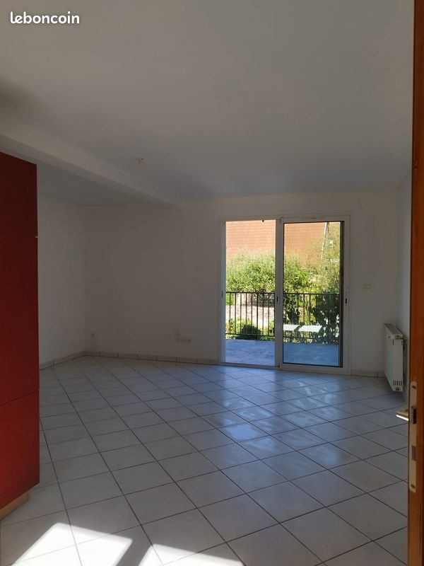 Appartement à louer, 77m², Still