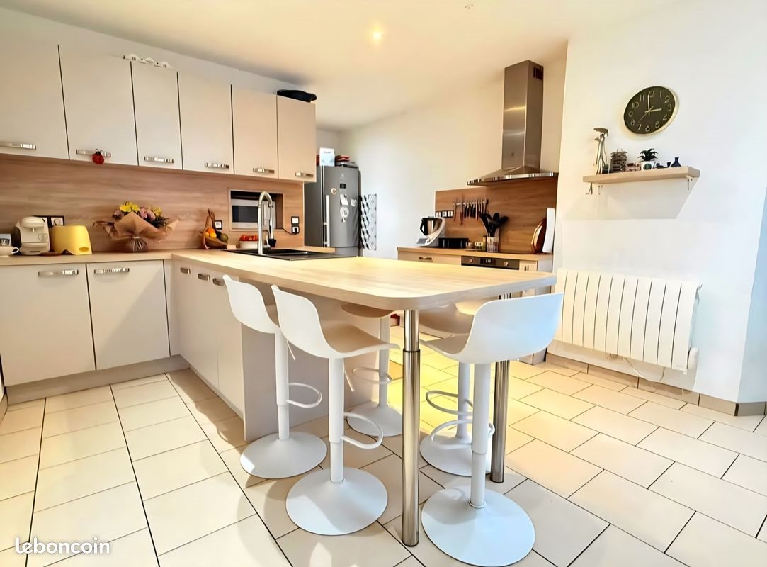 Maison à vendre, 145m², Cuise-la-Motte