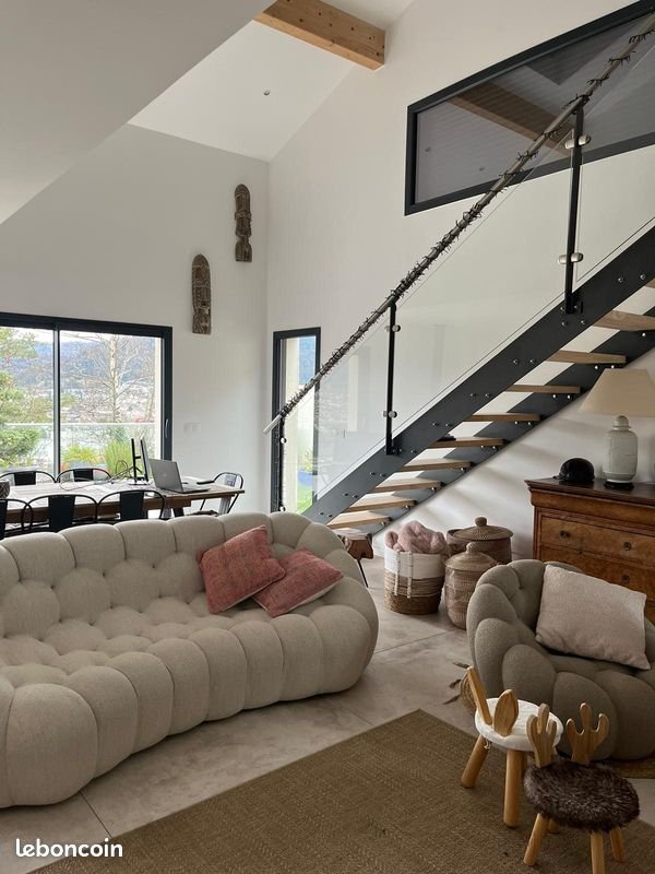 Maison à louer, 160m², Oyonnax