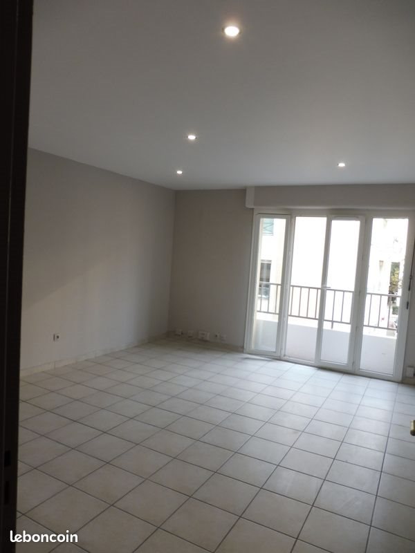 Appartement à louer, 63m², Toulon