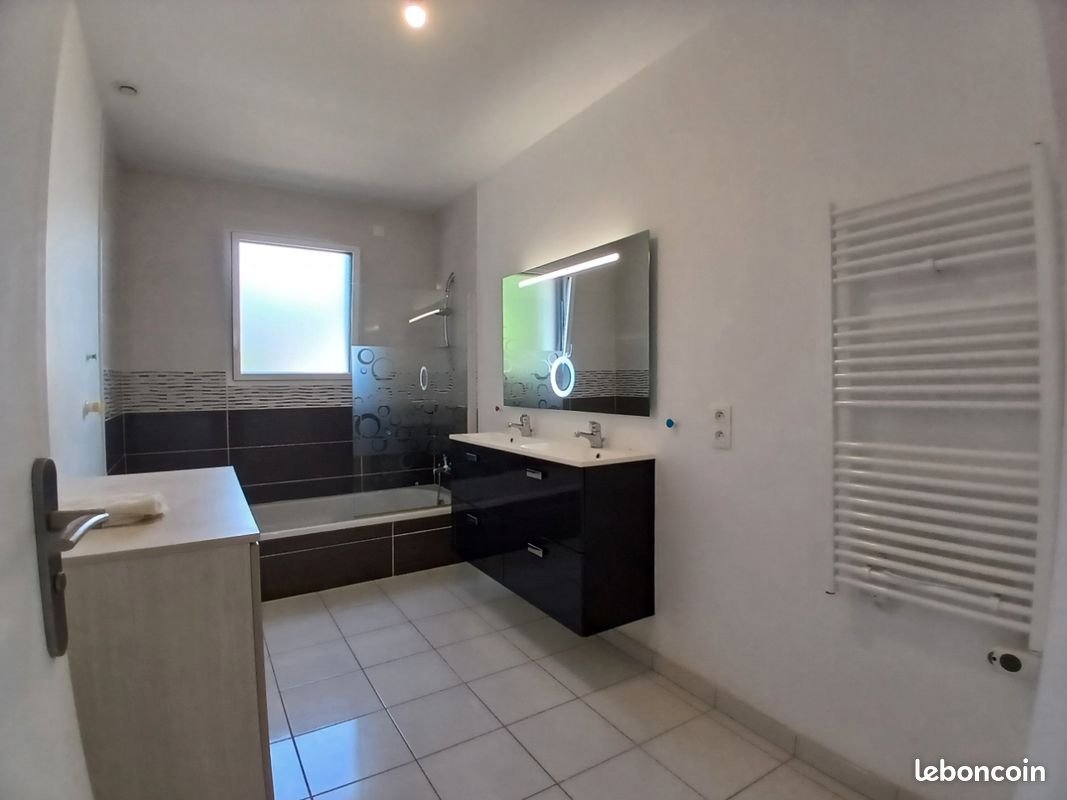 Maison à louer, 153m², Saint-Renan