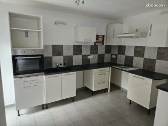 Maison à louer, 85m², Allemagne-en-Provence