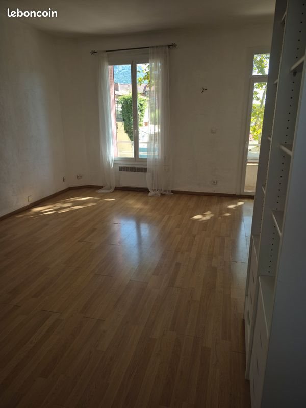 Appartement à louer, 45m², Toulon