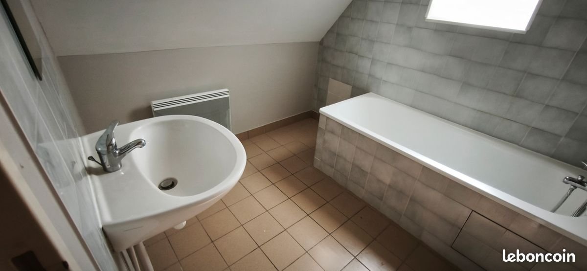 Appartement à louer, 40m², Vernantes