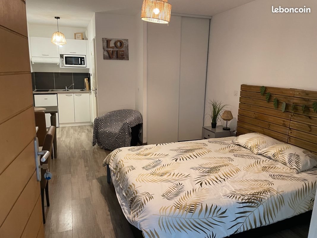 Appartement à louer, 22m², Eguilles