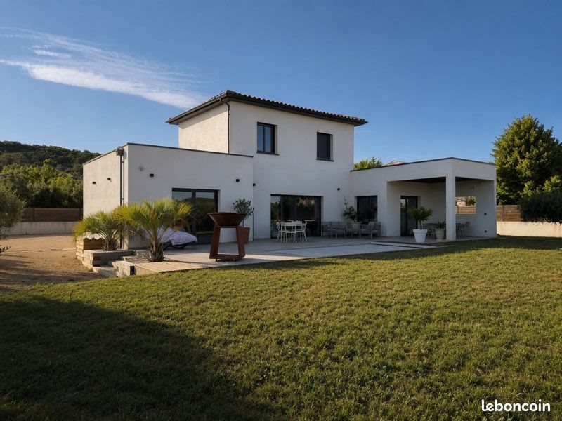 Maison à vendre, 133m², Saint-Julien-les-Rosiers