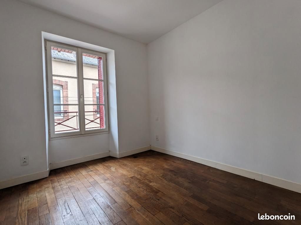 Maison à louer, 55m², Évron