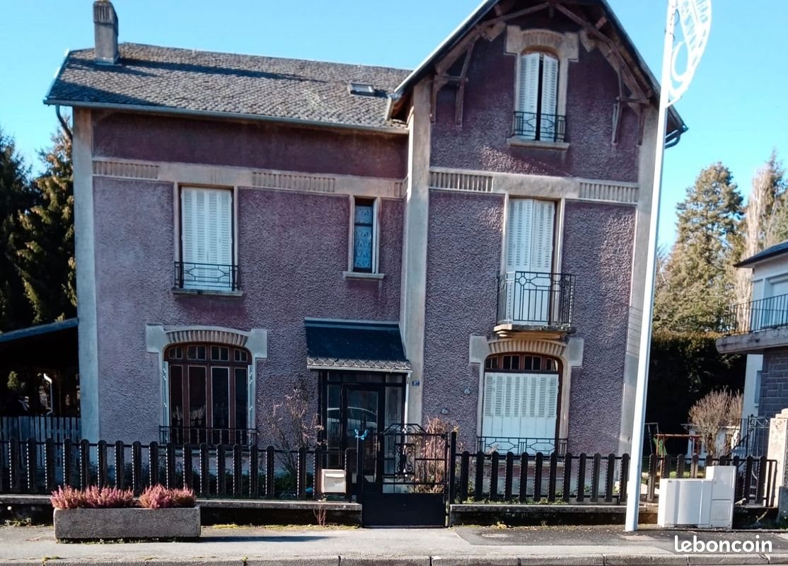 Maison à louer, 200m², Ussel