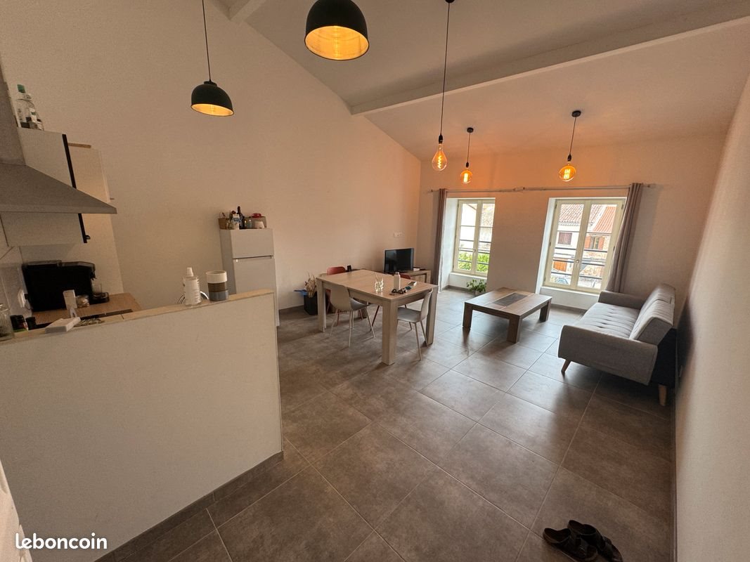 Appartement à louer, 62m², Réalmont
