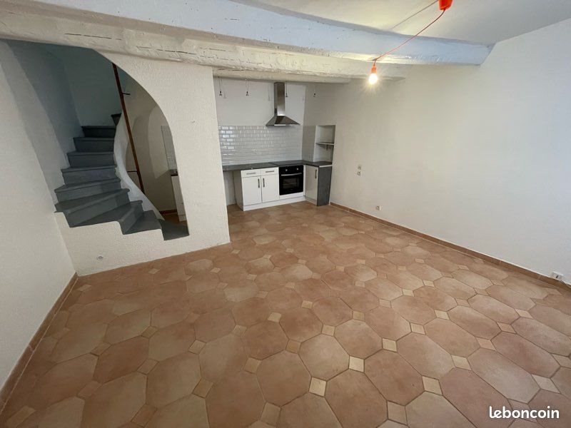 Maison à louer, 58m², Monteux