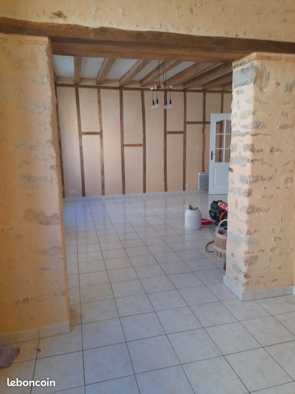 Maison à louer, 64m², Souligné-Flacé