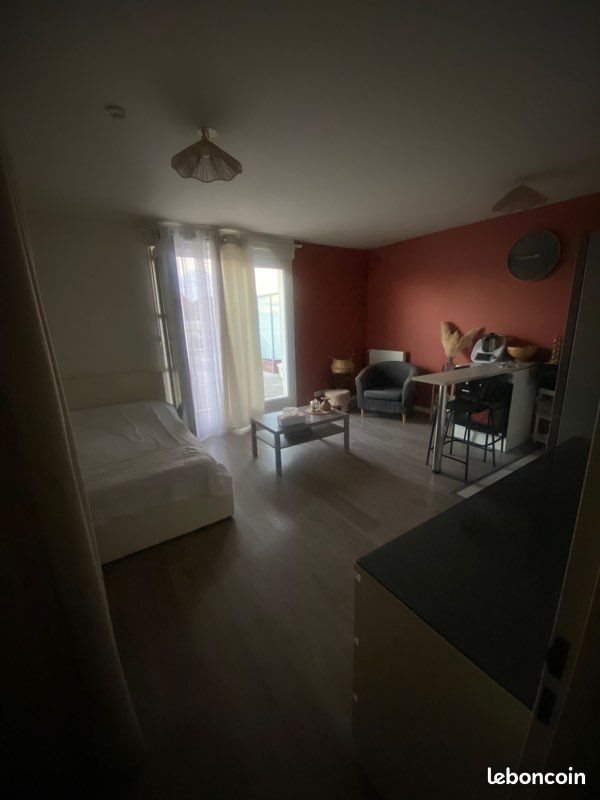 Appartement à louer, 30m², Villecresnes