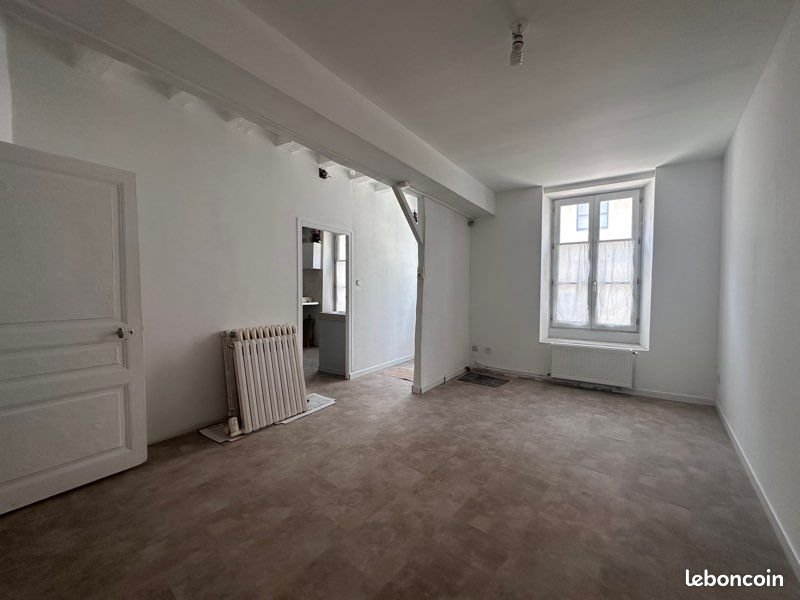 Maison à louer, 62m², Bellême