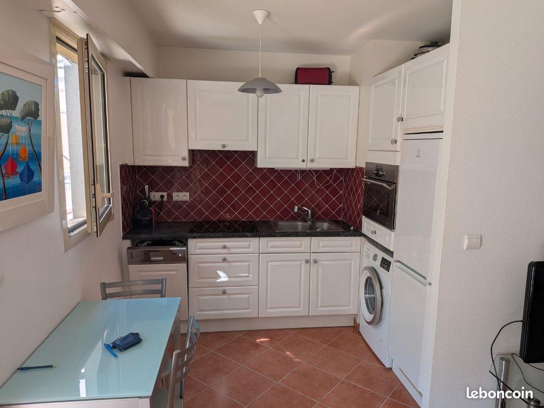 Appartement à louer, 35m², Antibes