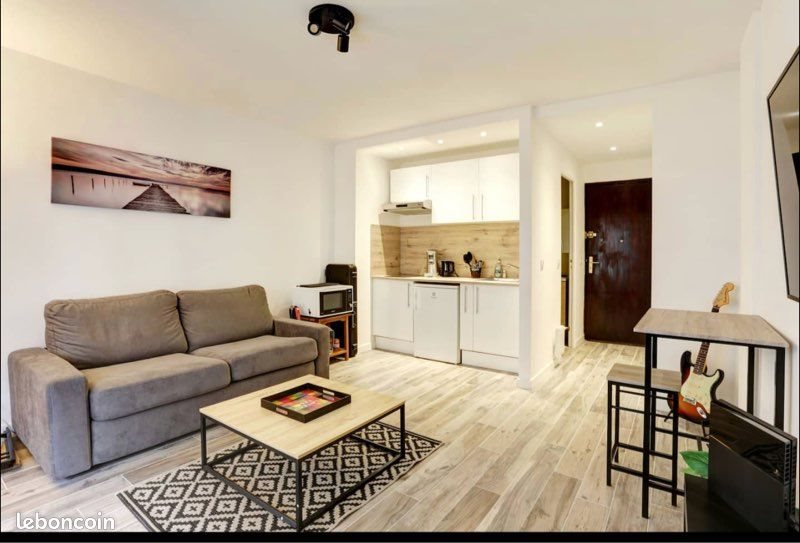 Appartement à louer, 24m², Antibes