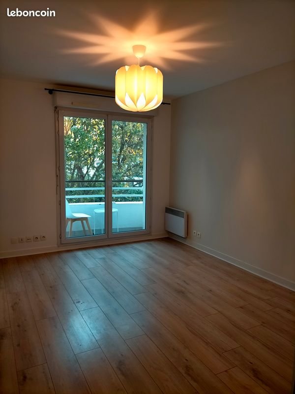 Appartement à louer, 26m², Courbevoie