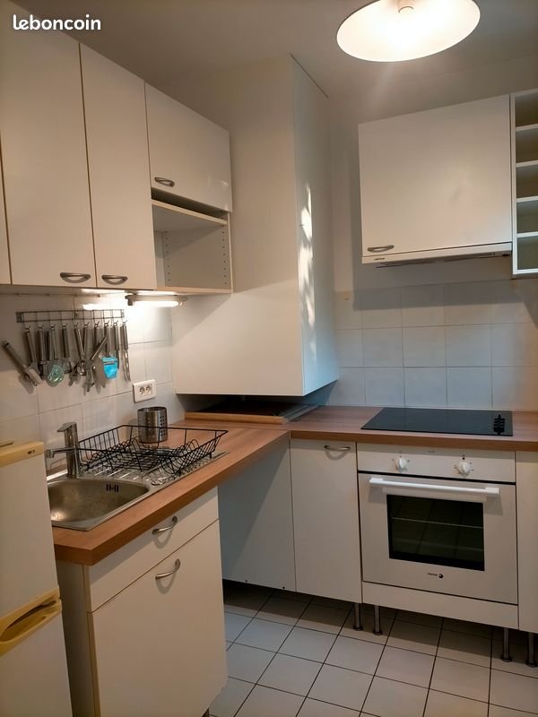 Appartement à louer, 26m², Courbevoie