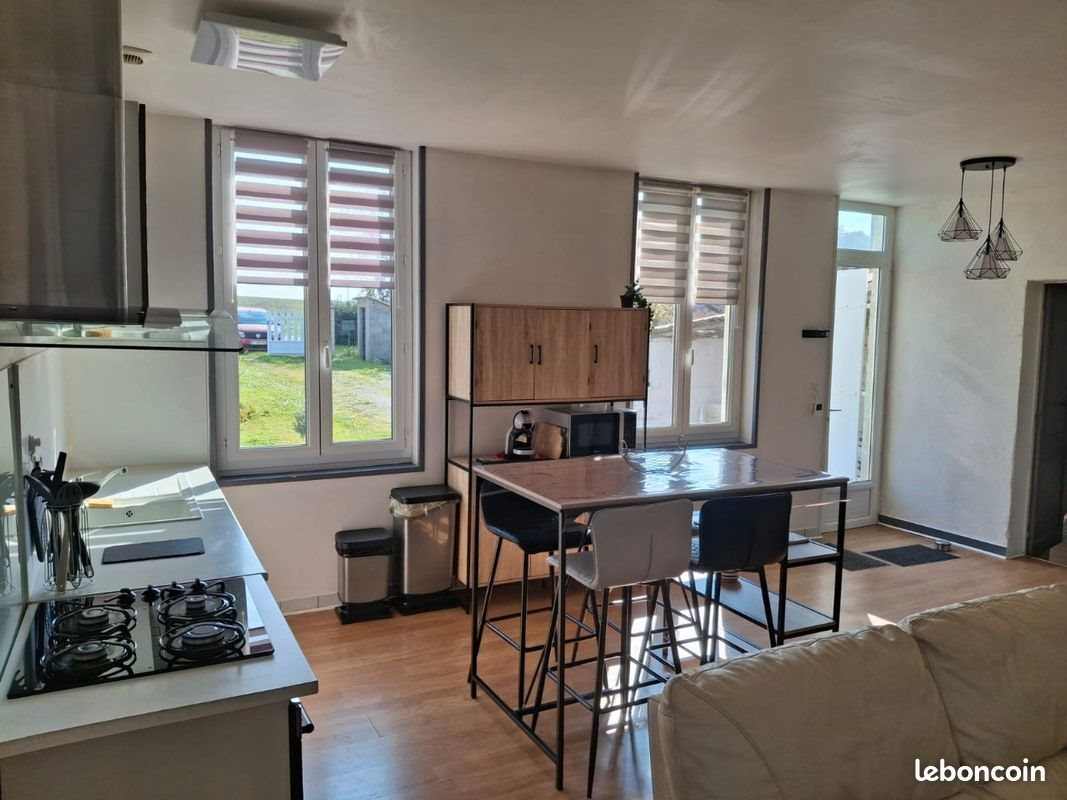 Maison à louer, 50m², Saintes