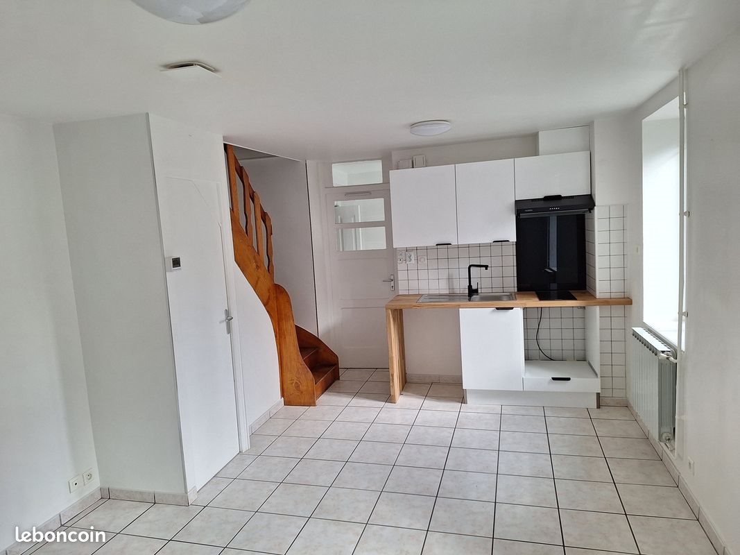 Maison à louer, 41m², Nohanent