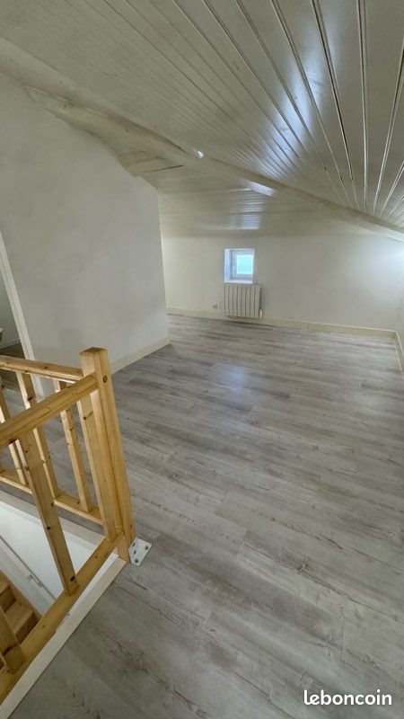 Appartement à louer, 46m², Luzinay