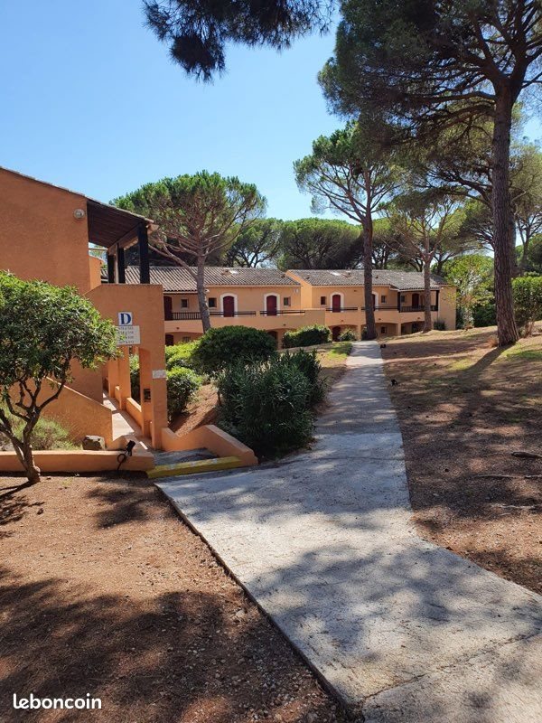 Appartement à louer, 27m², Saint-Raphaël
