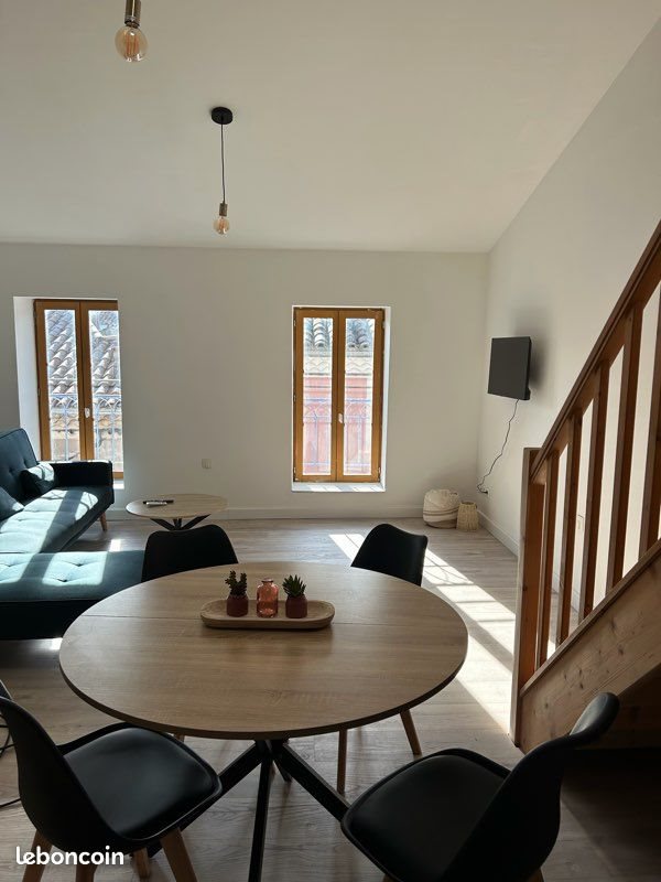 Appartement à louer, 55m², Aubenas