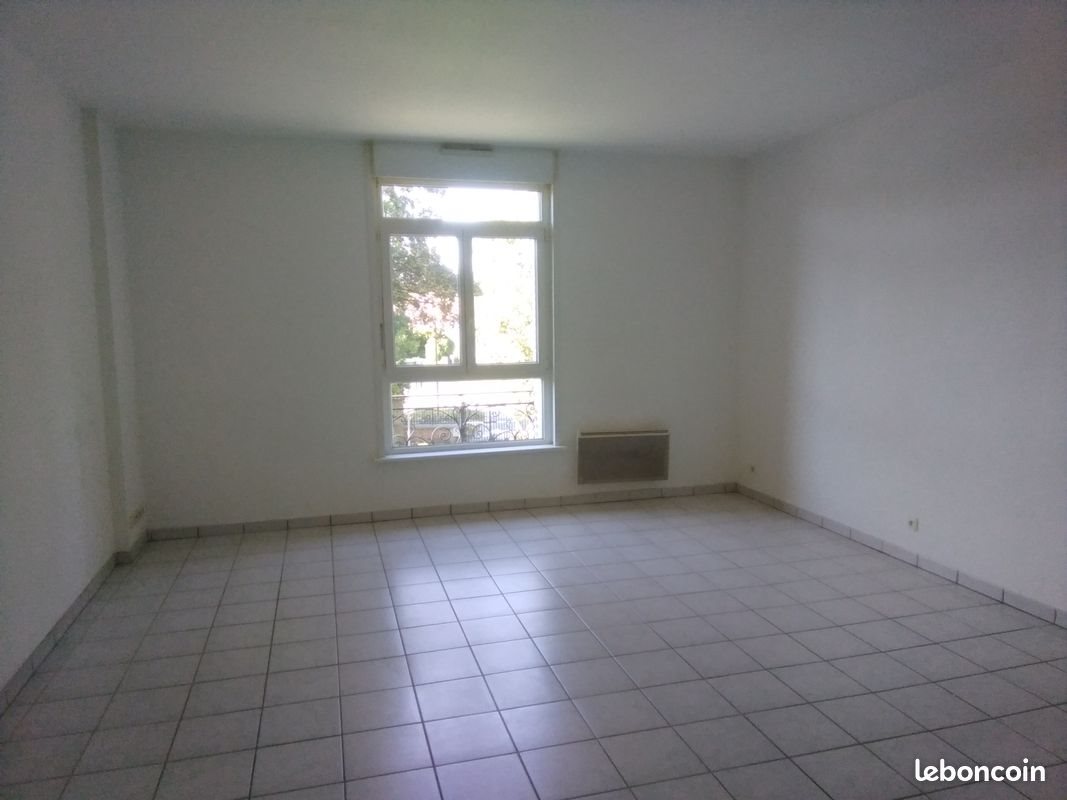 Appartement à louer, 77m², Doullens