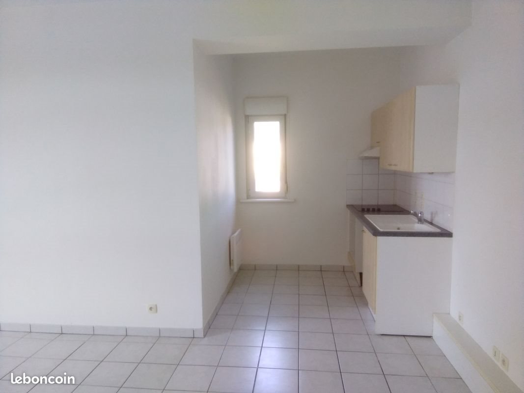 Appartement à louer, 77m², Doullens