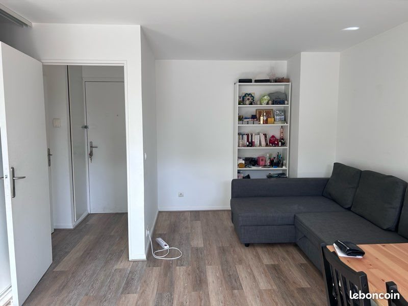 Appartement à louer, 27m², Suresnes