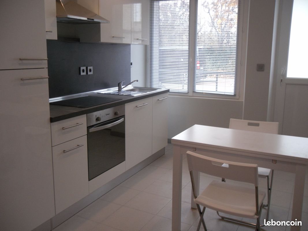 Appartement à louer, 38m², Brives-Charensac